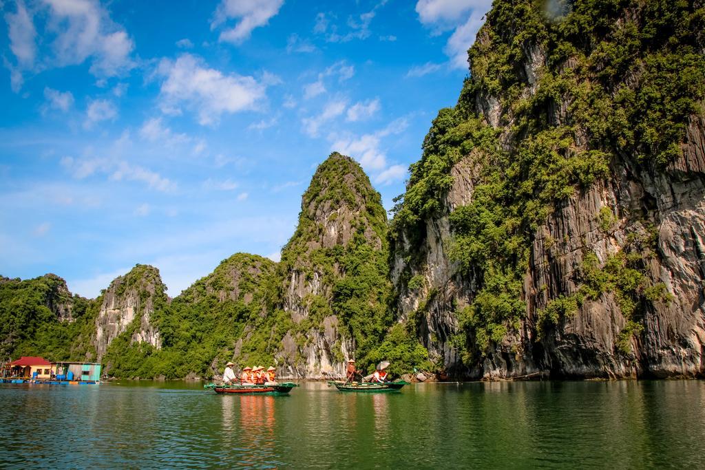 Signature Royal Halong Cruise Ha Long Exterior photo