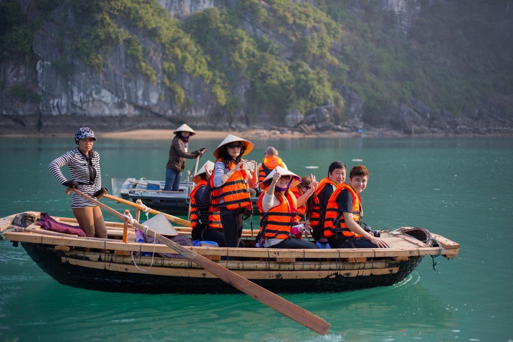 Signature Royal Halong Cruise Ha Long Exterior photo